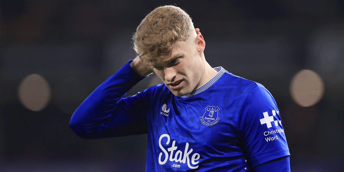 Everton’s Defensive Blow: Branthwaite’s Surgery Sparks Manchester United’s Renewed Interest