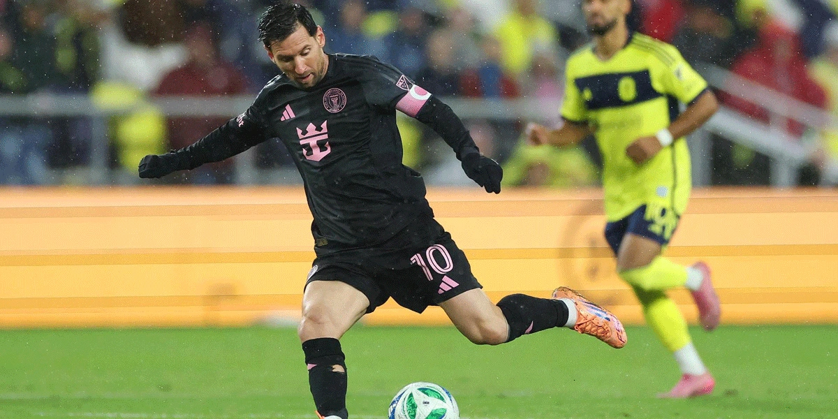 Messi-Delivers-Late-Brilliance,-But-Time-Runs-Out